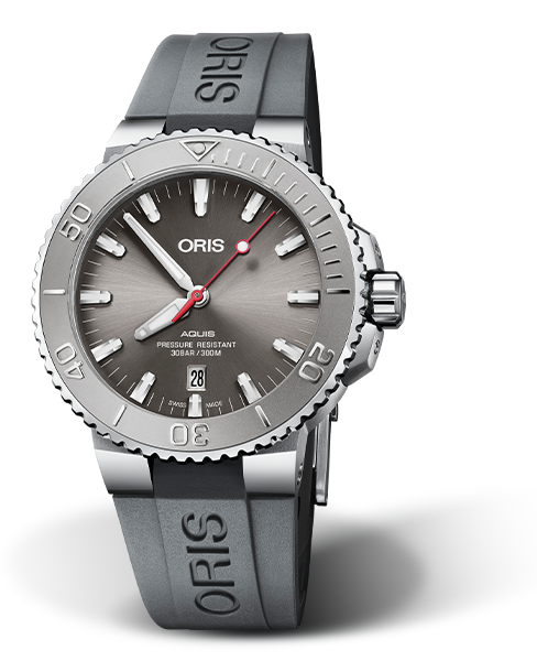 AQUIS DATE RELIEF
 43.50 MM
 STAINLESS STEEL