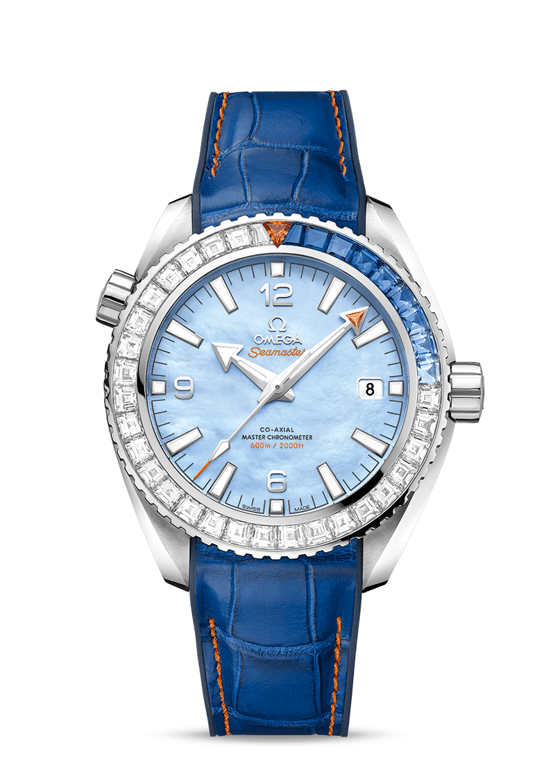 White gold on leather strap with rubber lining
Seamaster
PLANET OCEAN 600M
OMEGA CO‑AXIAL MASTER CHRONOMETER 43.5 MM