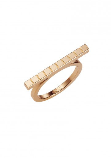 RIHANNA LOVES CHOPARD RING
18K ETHICALLY CERTIFIED "FAIRMINED" ROSE GOLD