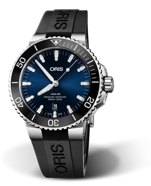 AQUIS DATE
 43.50 MM
 STAINLESS STEEL