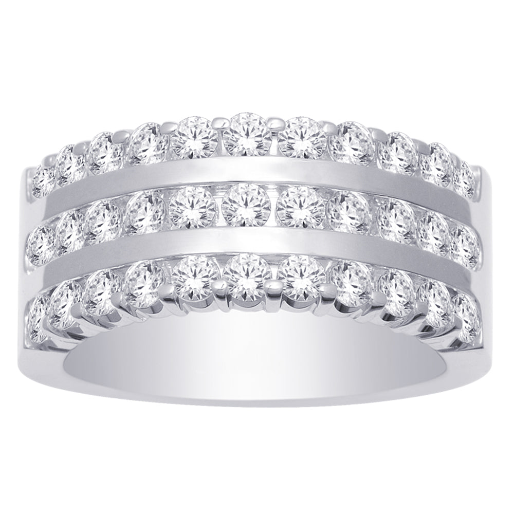 14K White Gold 1 1/2 ct.tw. Diamond Fashion Band