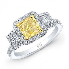 WHITE AND YELLOW GOLD ELEGANT FANCY YELLOW DIAMOND RING