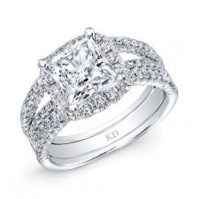 WHITE GOLD CLASSIC HALO DIAMOND ENGAGEMENT RING