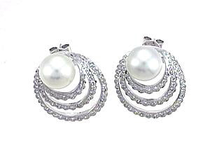 Pearl Earring