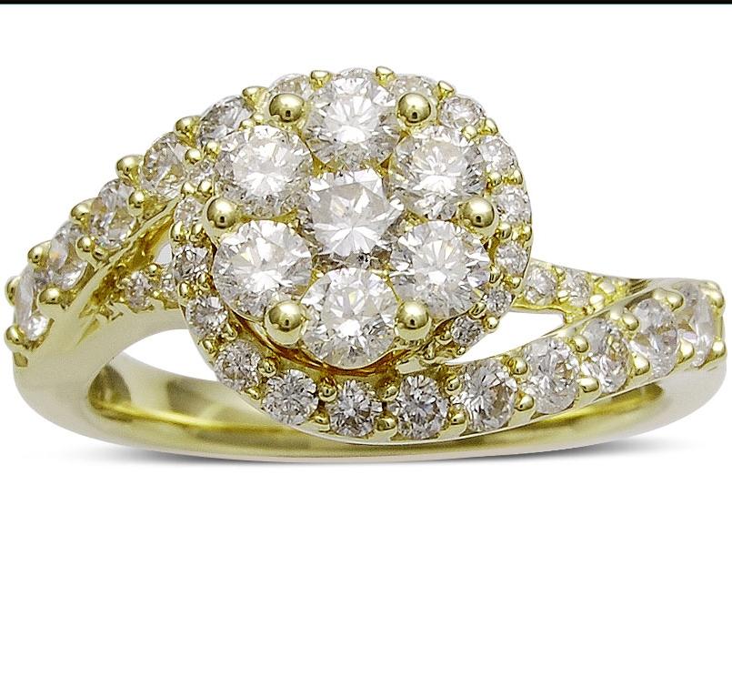 Gold  And Diamond Ring