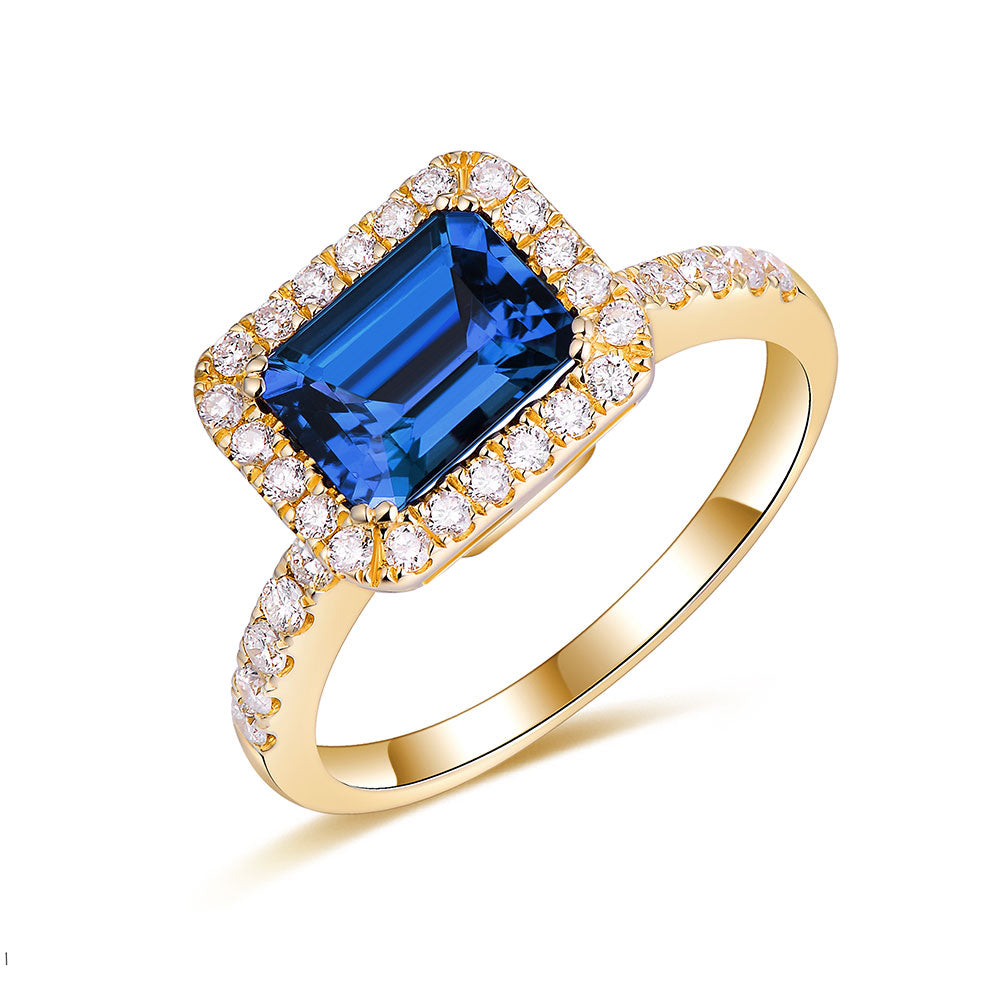 Twist Ring with Tanzanite